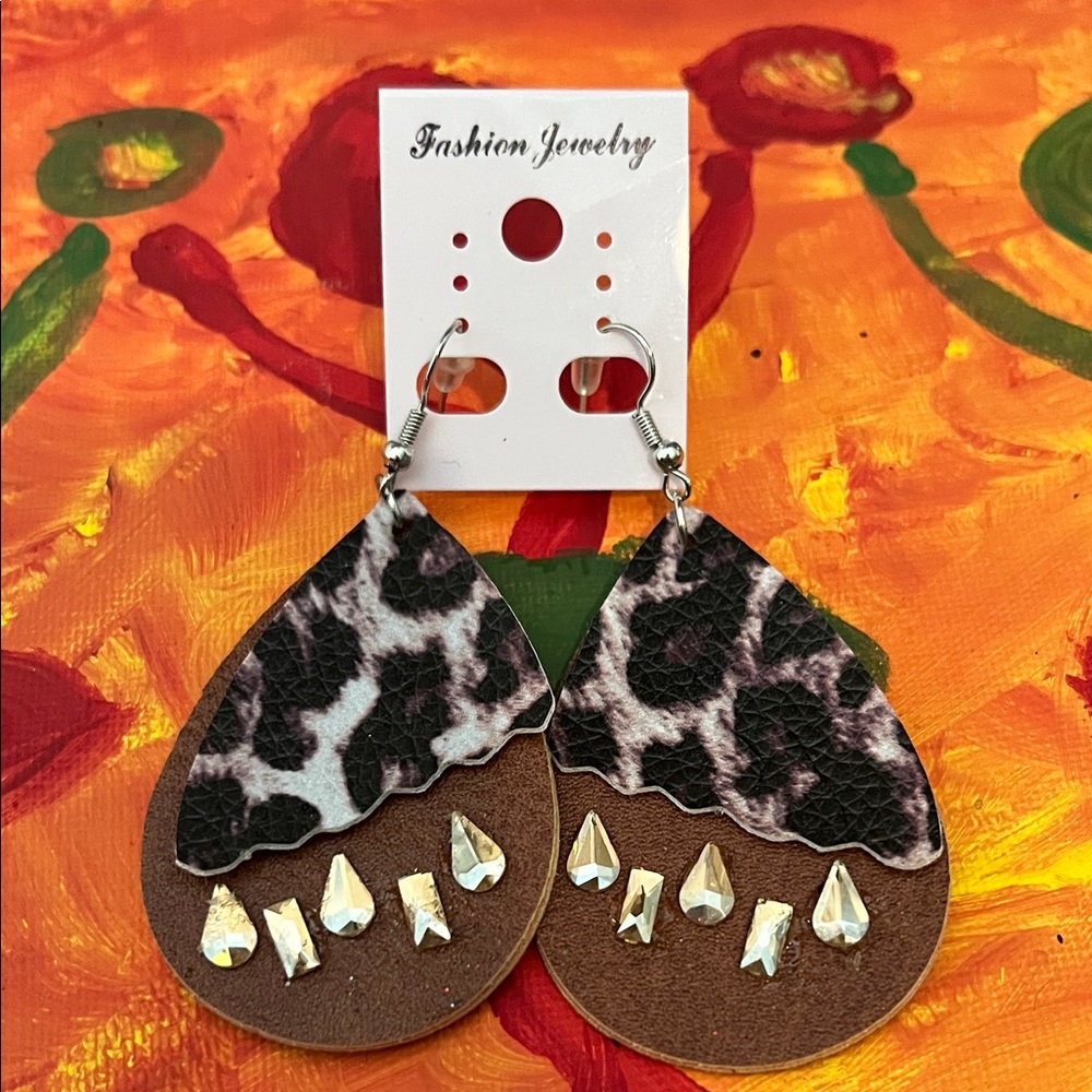 Fashion Jewelry Brown and Black Leopard Earrings